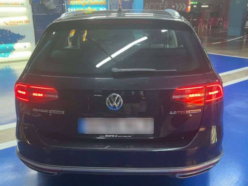 Volkswagen Passat Alltrack 2.0 TDI 4Motion BlueMotion Tech — zdjęcie 5