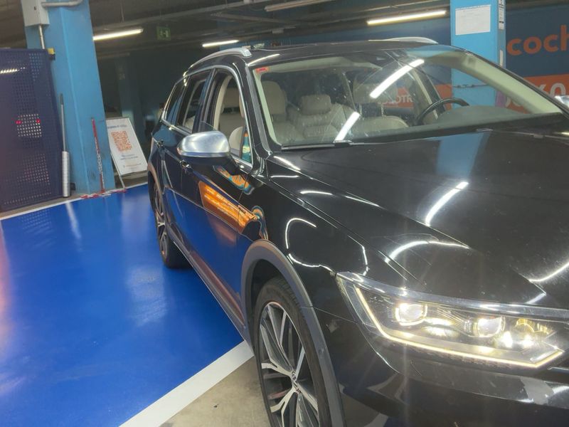 Volkswagen Passat Alltrack 2.0 TDI 4Motion BlueMotion Tech — zdjęcie 8