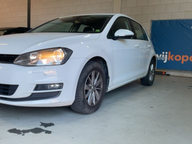 Volkswagen Golf VII 1.2 TSI Trendline BlueMotion Tech — zdjęcie 2