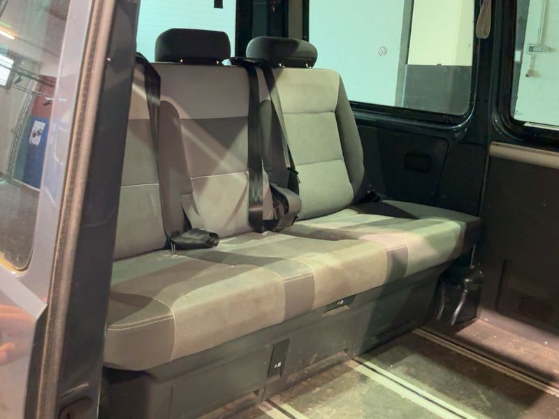 Volkswagen T5 Multivan 1.9 TDI Startline — zdjęcie 14