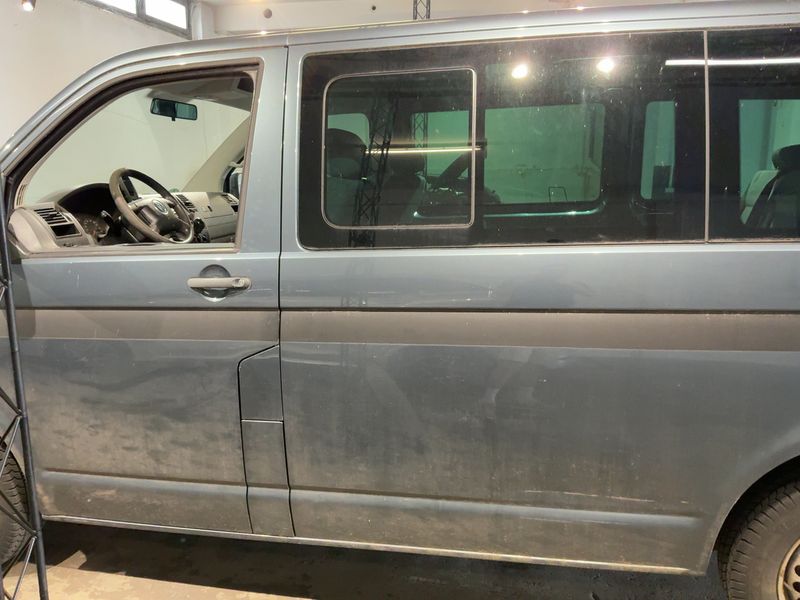 Volkswagen T5 Multivan 1.9 TDI Startline — zdjęcie 4