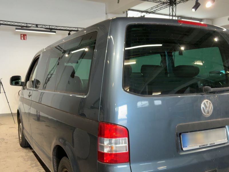 Volkswagen T5 Multivan 1.9 TDI Startline — zdjęcie 3