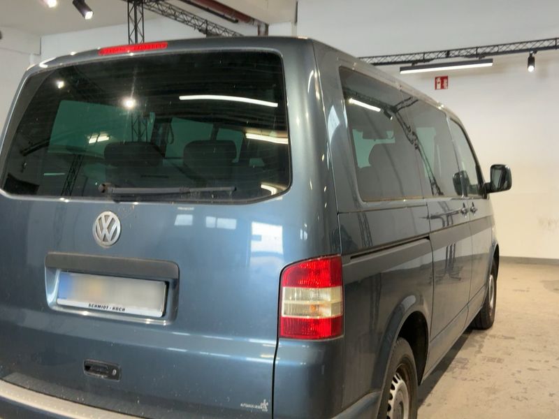 Volkswagen T5 Multivan 1.9 TDI Startline — zdjęcie 6