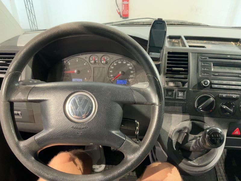 Volkswagen T5 Multivan 1.9 TDI Startline — zdjęcie 12