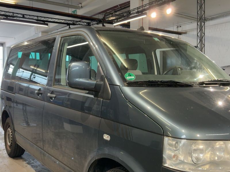 Volkswagen T5 Multivan 1.9 TDI Startline — zdjęcie 8