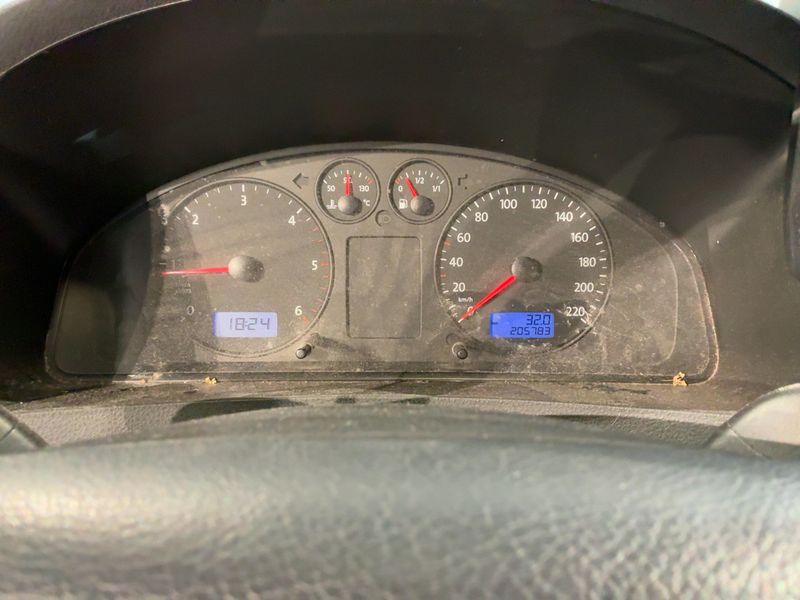 Volkswagen T5 Multivan 1.9 TDI Startline — zdjęcie 13