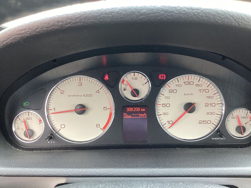 Peugeot 407 2.0 HDi Platinum 2009 – снимка 4