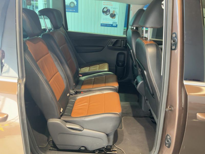 Volkswagen Sharan 2.0 TSI Highline — zdjęcie 14