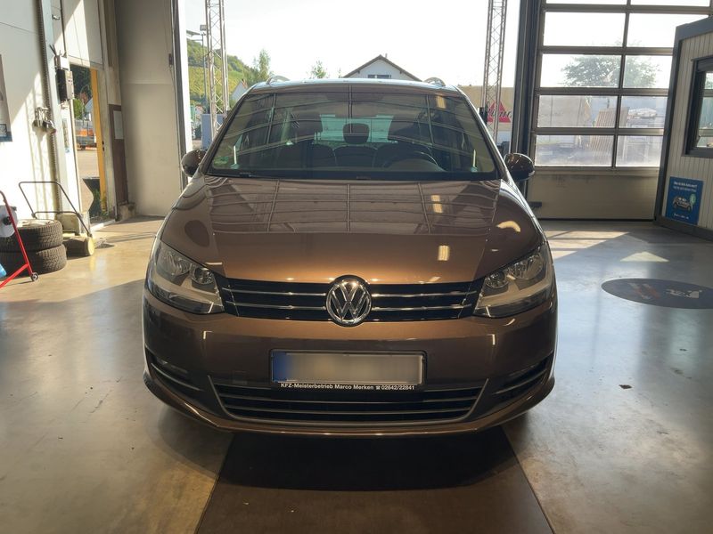 Volkswagen Sharan 2.0 TSI Highline — zdjęcie 9