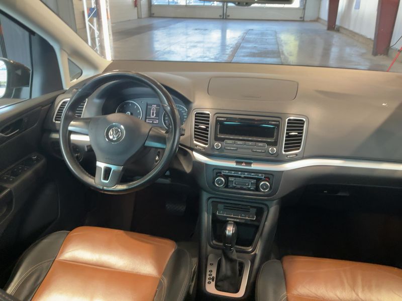 Volkswagen Sharan 2.0 TSI Highline — zdjęcie 12