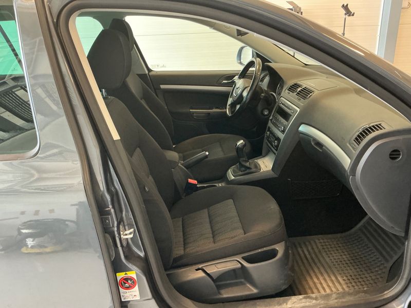 Skoda Octavia 1.8 TSI Elegance 2011 – снимка 3
