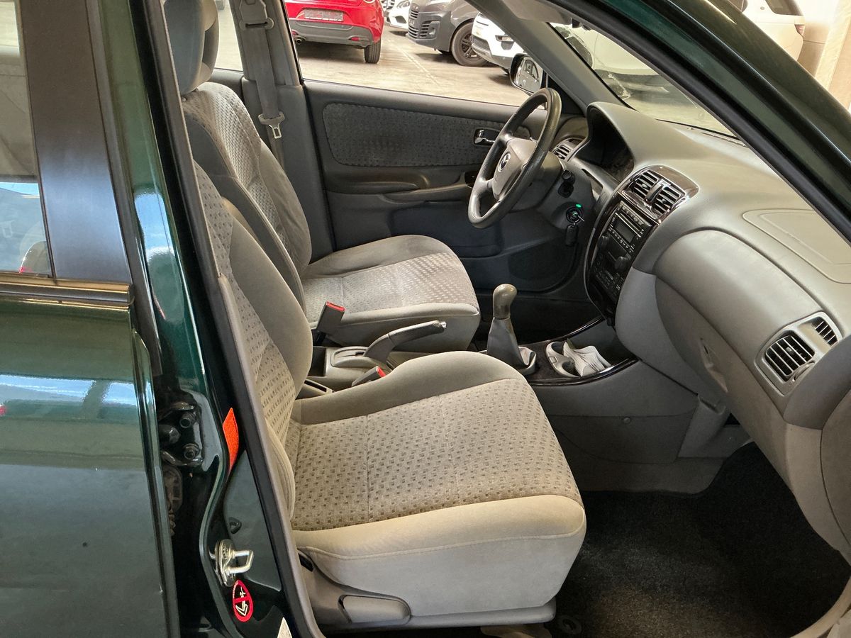 Mazda 626 2002 — photo 4