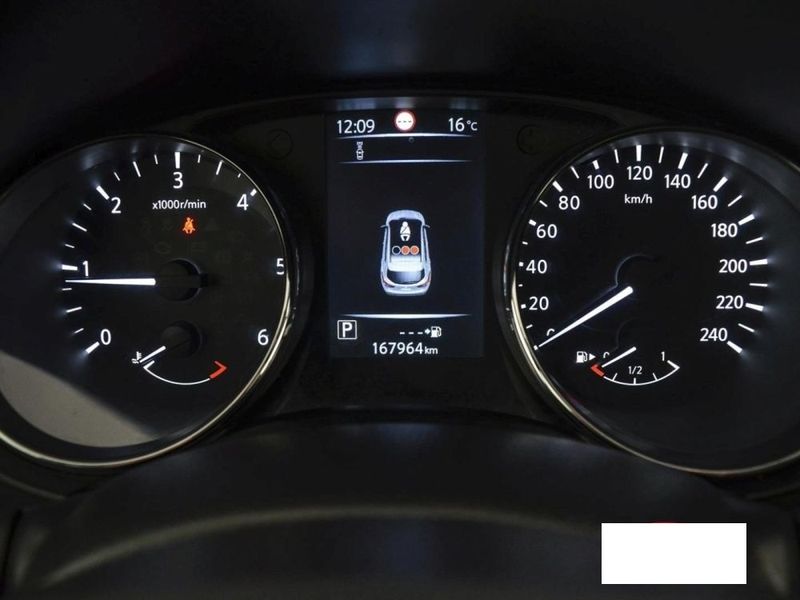 Nissan Qashqai 1.6 dCi 360 — zdjęcie 12