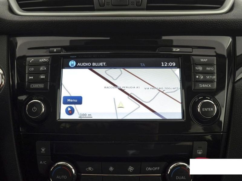 Nissan Qashqai 1.6 dCi 360 — zdjęcie 13