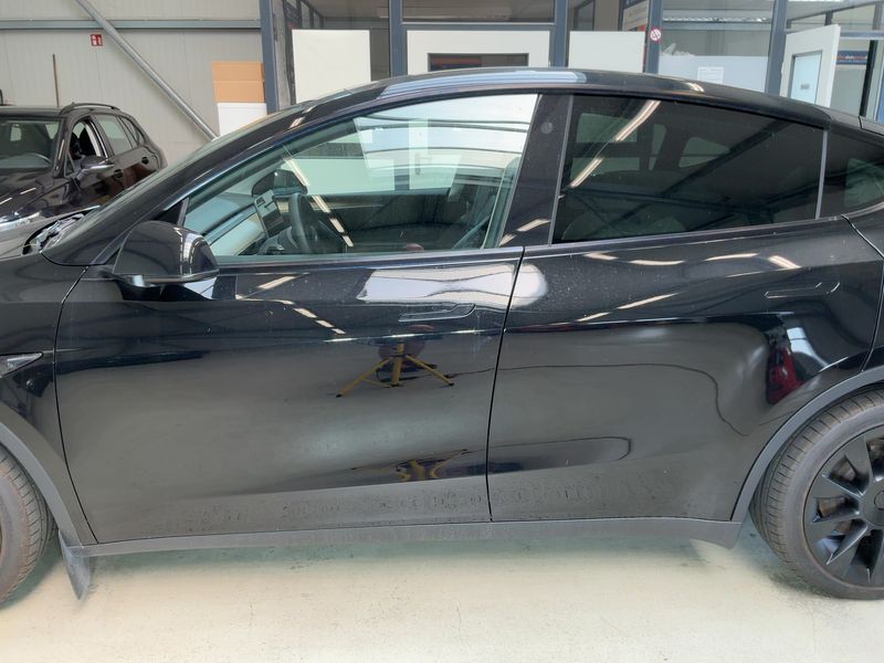 Tesla Model Y Max Range Dual AWD AWD — zdjęcie 4