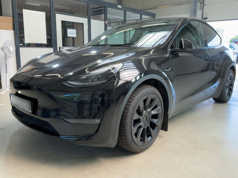 Tesla Model Y Max Range Dual AWD AWD — zdjęcie 2