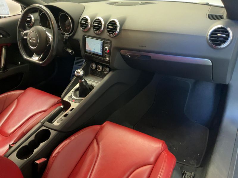 Audi TT 1.8 TFSI Roadster — zdjęcie 12