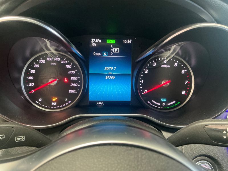 Mercedes-Benz C-Klasse C 300 Mild-Hybrid T AMG Line — zdjęcie 13