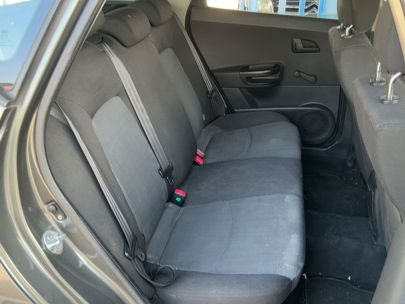 Kia cee'd 1.4 Motion — zdjęcie 14
