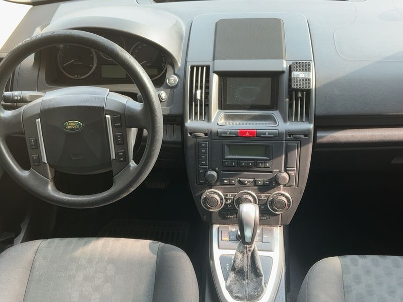 Land Rover Freelander 2.2 Td4 S — zdjęcie 12