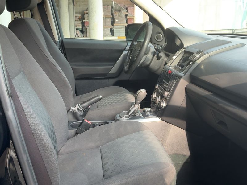 Land Rover Freelander 2.2 Td4 S — zdjęcie 11