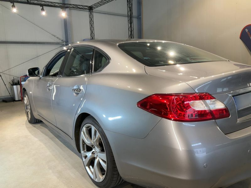 Infiniti M-Serie M30d S — zdjęcie 3