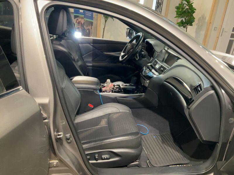 Infiniti M-Serie M30d S — zdjęcie 11