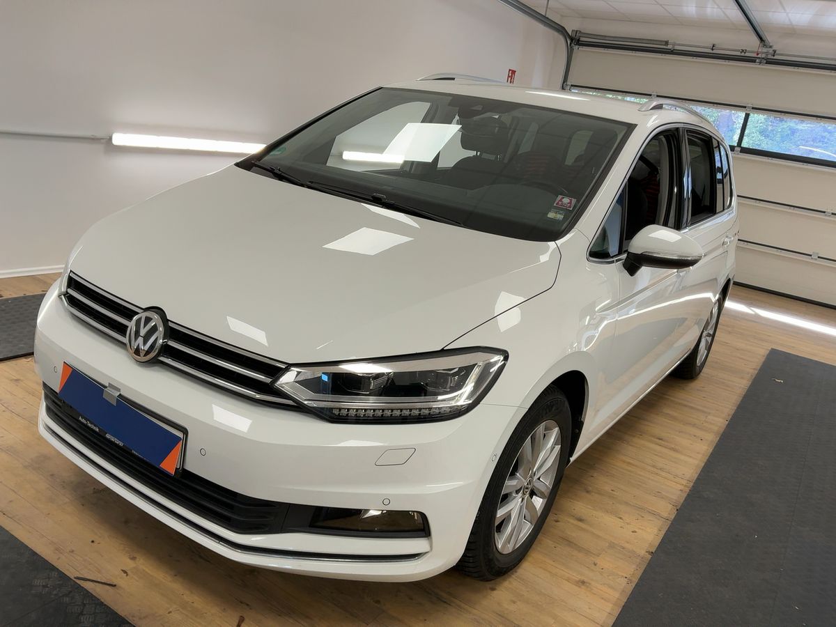 Volkswagen Touran 2019 — photo 1