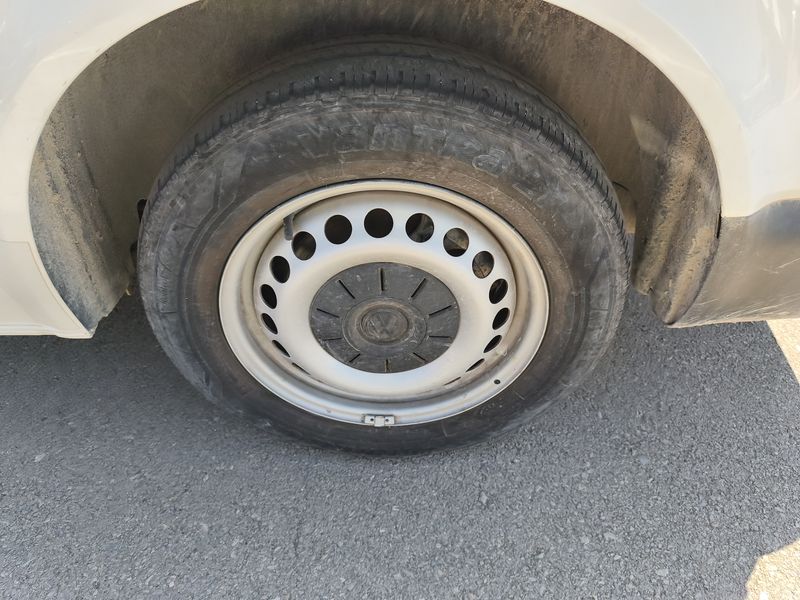 Volkswagen T6 Transporter 2.0 TDI Kasten FWD — zdjęcie 15