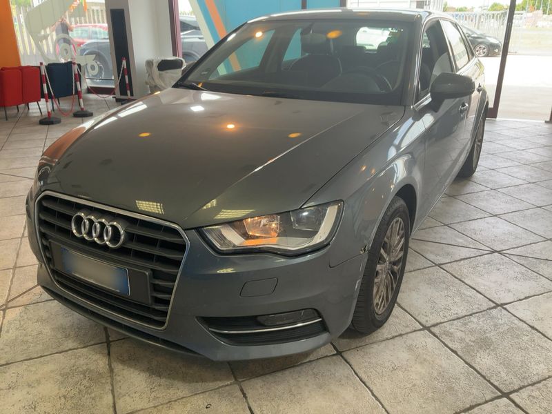Audi A3 Sportback 1.6 TDI Ambiente 2014 – снимка 1