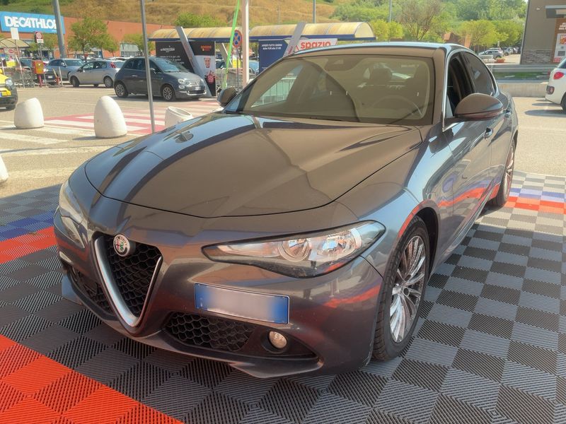 Alfa Romeo Giulia 2.2 JTDM Business