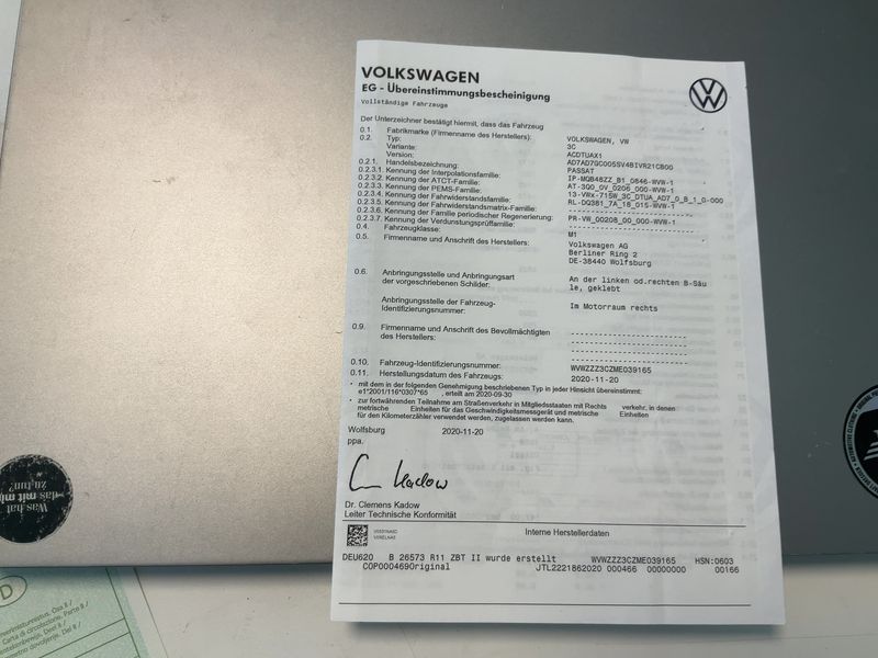 Volkswagen Passat 2.0 TDI Business 4Motion — zdjęcie 16