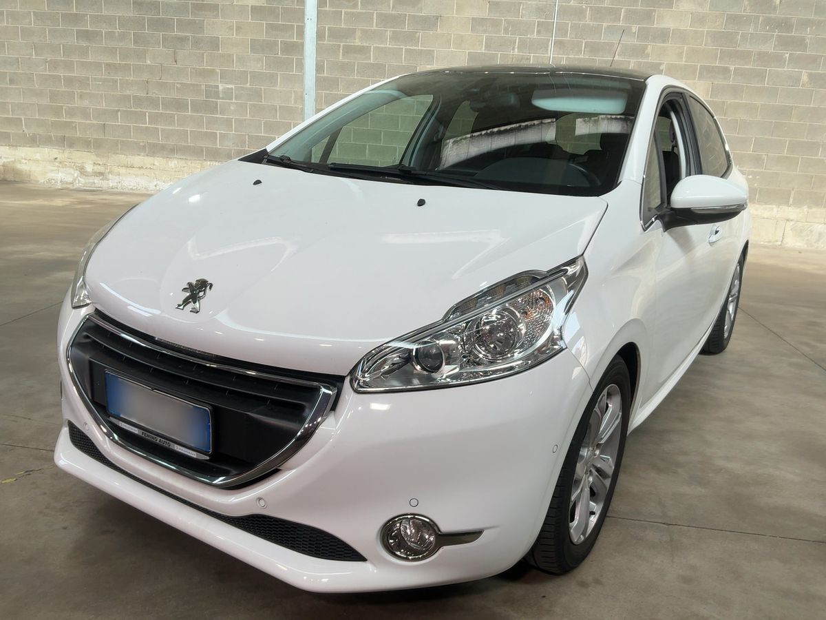 Peugeot 208 2015