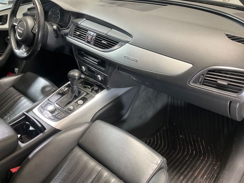 Audi A6 3.0 V6 TDI quattro 2011 – снимка 22