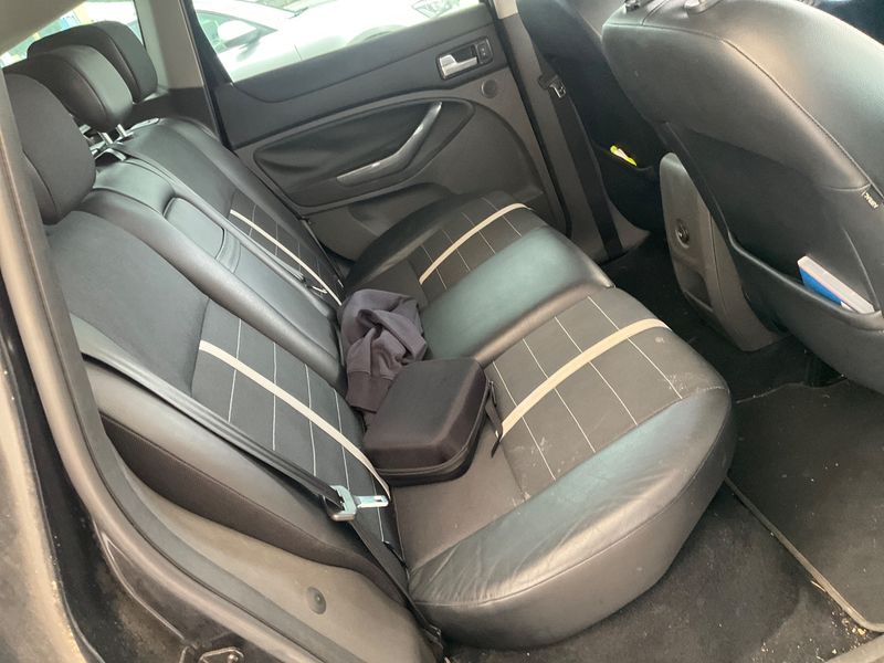 Ford Kuga 2.0 TDCi Titanium 2010 – снимка 19