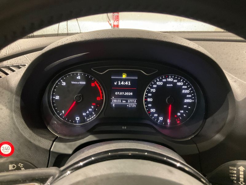 Audi A3 Sportback 2.0 TDI Ambition 2013 – снимка 18