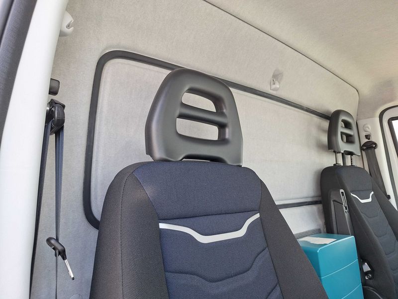 Iveco Daily 2.3 Diesel Einzelkabine 35 S Radstand 3450 — zdjęcie 13