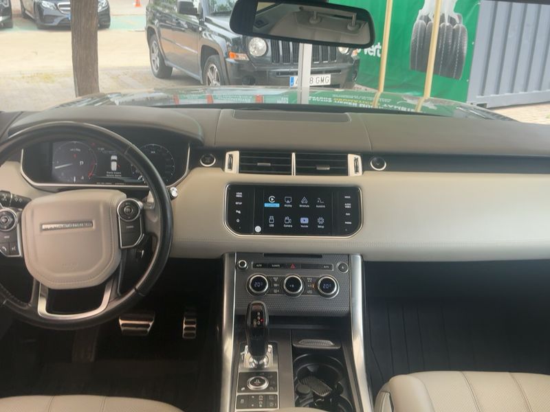 Land Rover Range Rover Sport 3.0 SD V6 HSE — zdjęcie 12