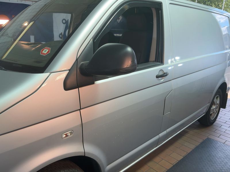 Volkswagen T5 Transporter 2.0 TDI Kasten — zdjęcie 4