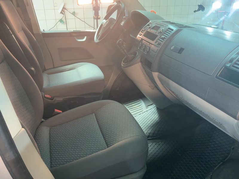 Volkswagen T5 Transporter 2.0 TDI Kasten — zdjęcie 11