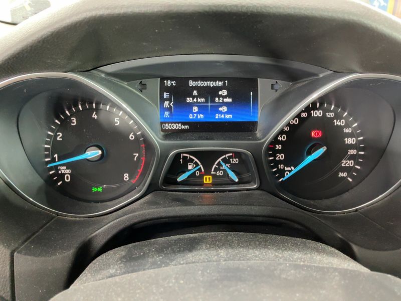 Ford Focus 1.5 EcoBoost Cool&Connect — zdjęcie 13