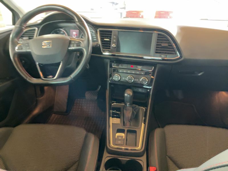 Seat Leon 1.4 TSI ACT FR — zdjęcie 12