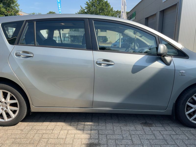 Toyota Verso 2.2 D-4D Sol — zdjęcie 7