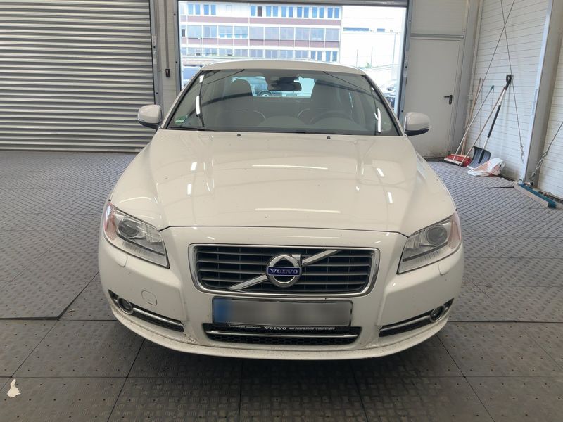 Volvo S80 2.0 D3 Summum — zdjęcie 9