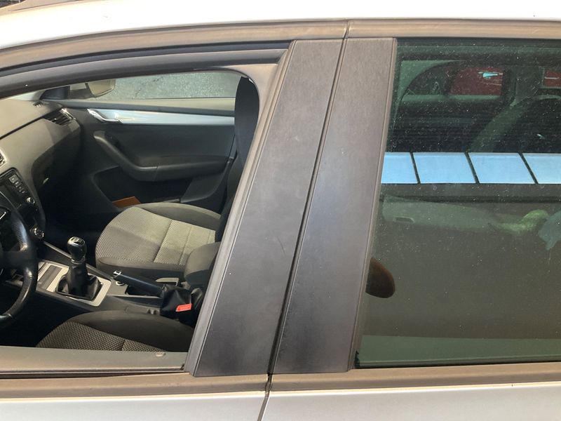 Skoda Octavia 2.0 TDI Ambition 2014 – снимка 29