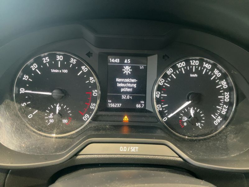 Skoda Octavia 2.0 TDI Ambition 2014 – снимка 19