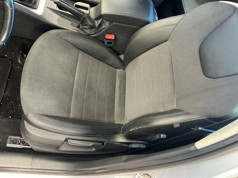 Skoda Octavia 1.2 TSI Elegance 2014 – снимка 26