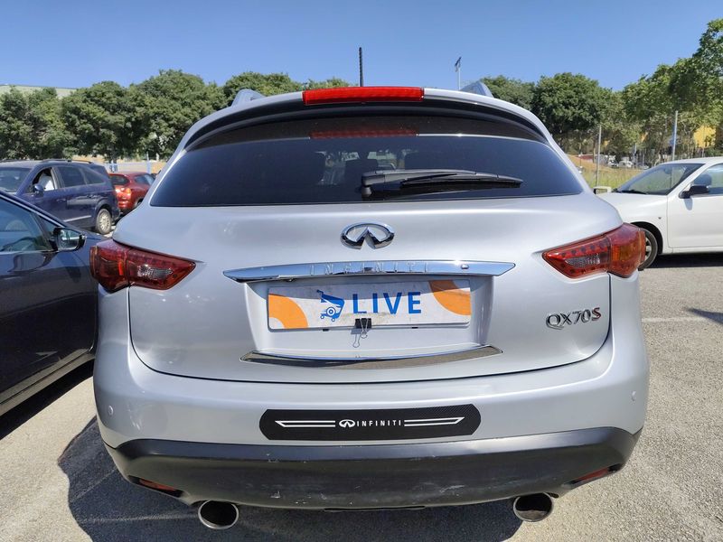 Infiniti QX70 3.0 V6 Diesel S Premium — zdjęcie 4