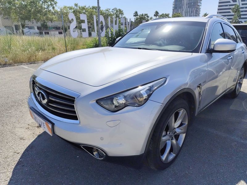 Infiniti QX70 3.0 V6 Diesel S Premium — zdjęcie 2