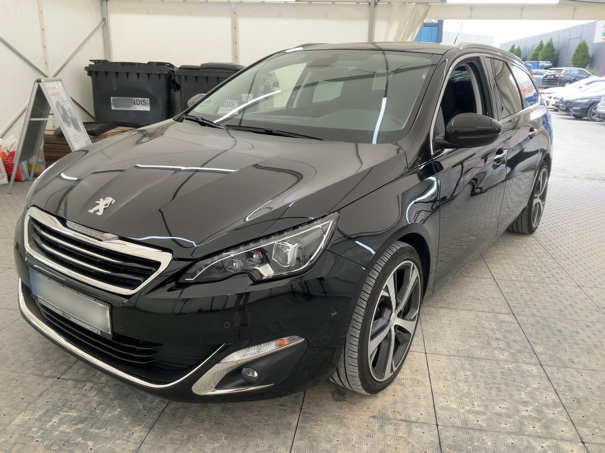 Peugeot 308 2015 — photo 1